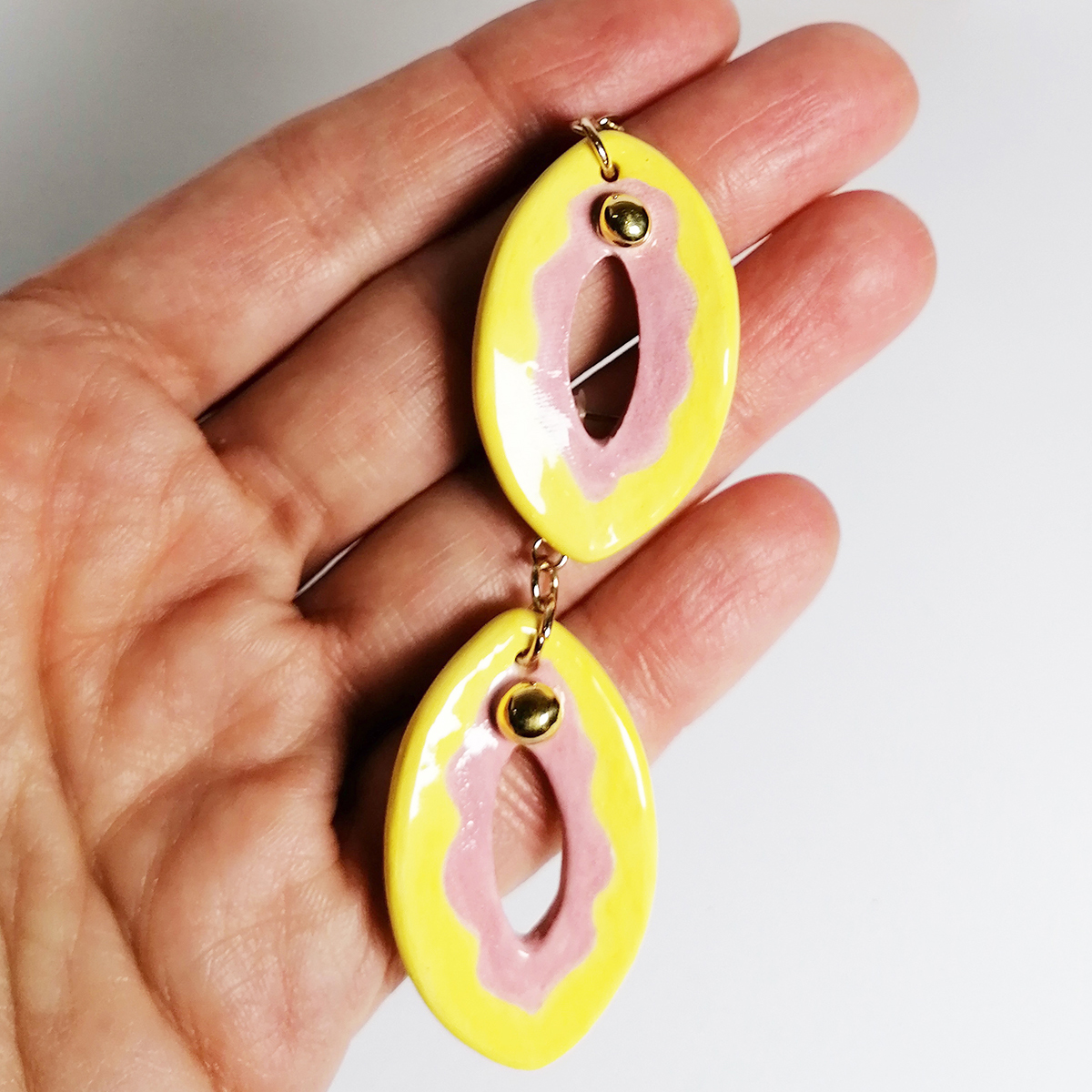 Earrings Yoni Essence- Vulva shape